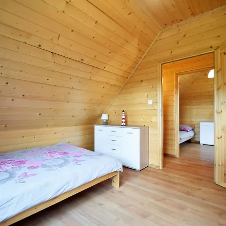 Family In Near Lighthouse 別荘