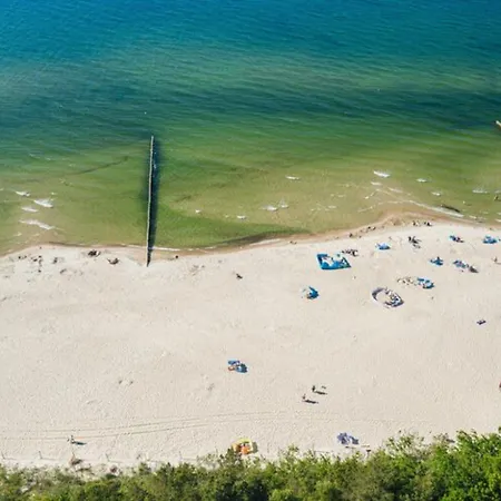 Family In Near Lighthouse * ニエホジェ